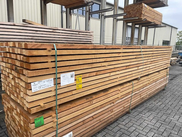 Douglas regels fijnbezaagd 5000x75x50mm (77x) - afbeelding 4 van  4
