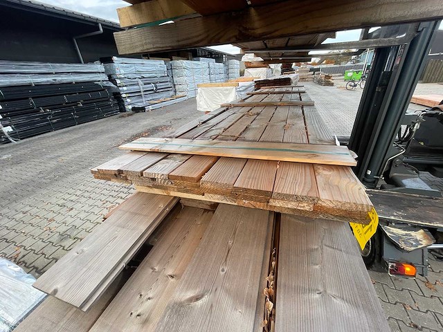 Douglas rhombus profiel 4000x90x18mm (26x) - afbeelding 1 van  3