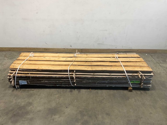 Douglas schaaldelen 300x18-25x2 cm (78x) - afbeelding 1 van  6