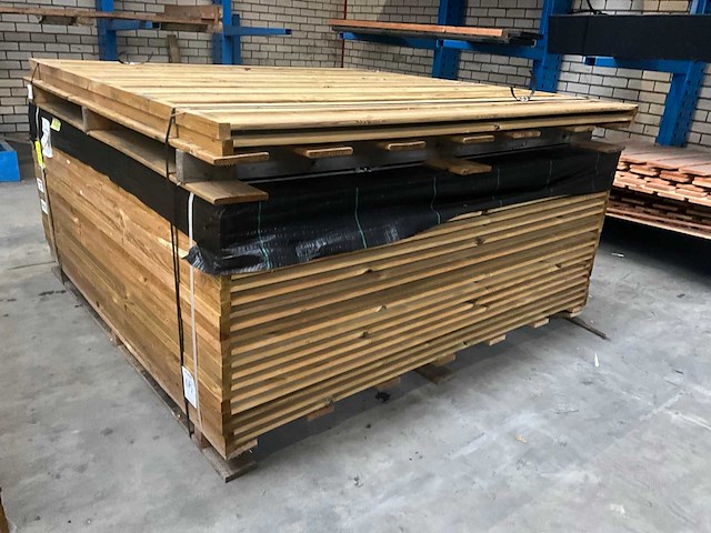 Douglas schutting 180x180 cm (22x) - afbeelding 1 van  5