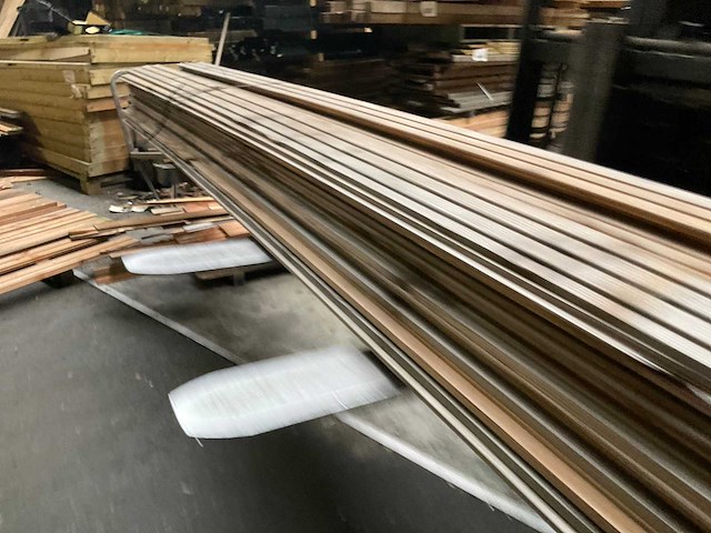 Douglas triple rhombusprofiel - 400x14x2 cm (35x) - afbeelding 3 van  9