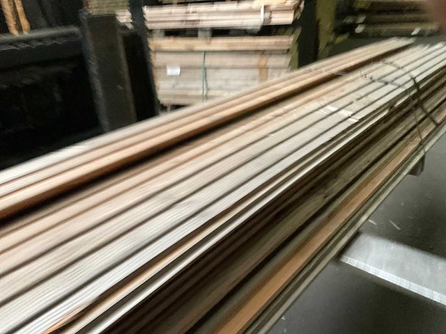 Douglas triple rhombusprofiel - 400x14x2 cm (35x) - afbeelding 7 van  9