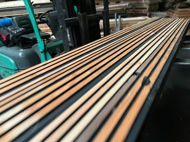 Douglas triple rhombusprofielplank 300-400x14,5x2,8 cm (50x) - afbeelding 8 van  11