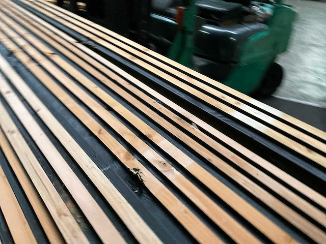 Douglas triple rhombusprofielplank 300-400x14,5x2,8 cm (50x) - afbeelding 10 van  11