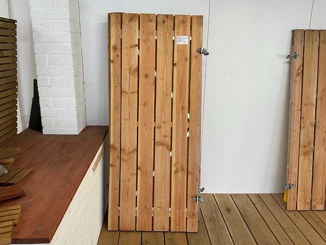 Douglas tuindeur 800x1900 mm (4x) - afbeelding 1 van  4