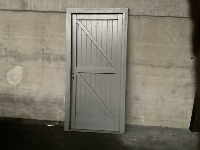 Douglas tuindeur in kozijn grijs 215x110 cm - afbeelding 2 van  3