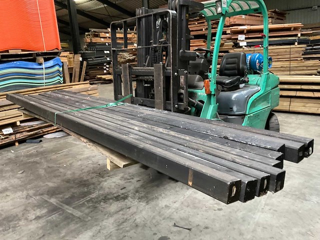 Douglas tuinpaal zwart geïmpregneerd - 400x8,8x8,8 cm (9x) - afbeelding 1 van  7