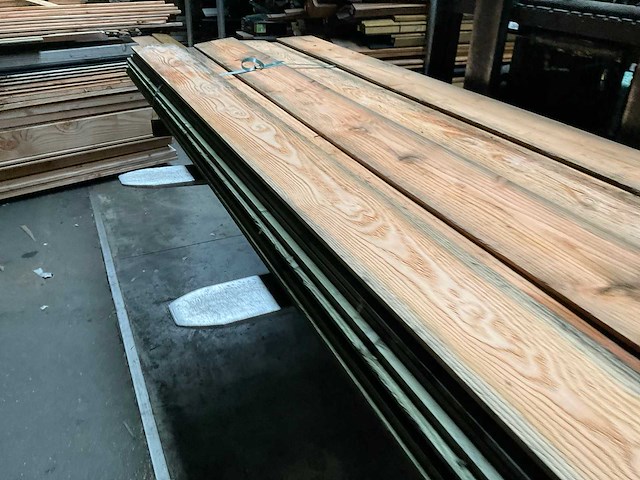Douglas tuinplank zweeds rabat - 300x12,4x1,9 cm (38x) - afbeelding 5 van  10