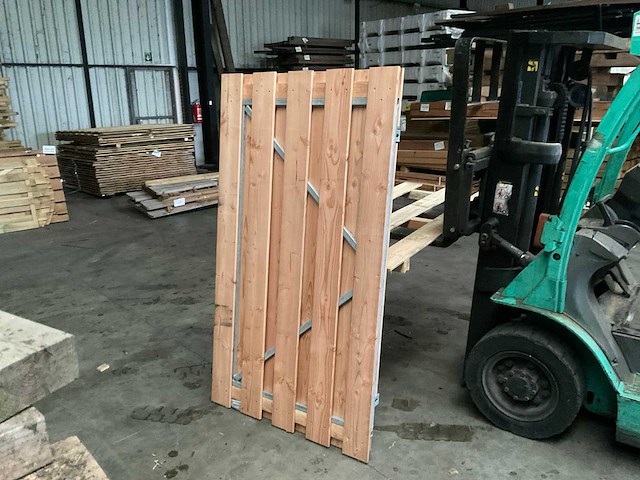 Douglas tuinpoort met stalen frame - 180x100 cm - afbeelding 1 van  4