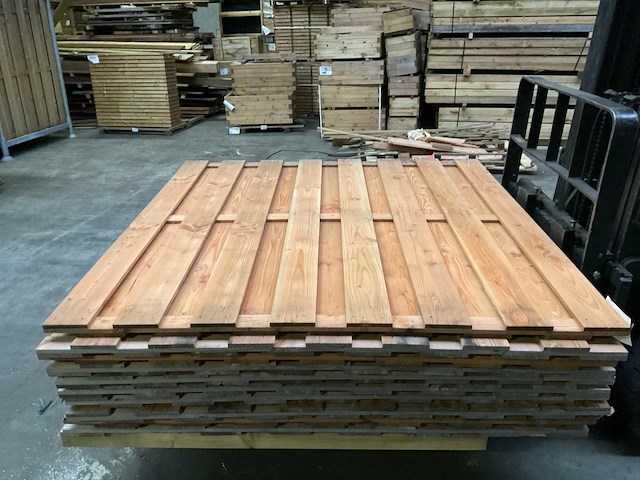 Douglas tuinscherm - 180x180 cm (10x) - afbeelding 1 van  9