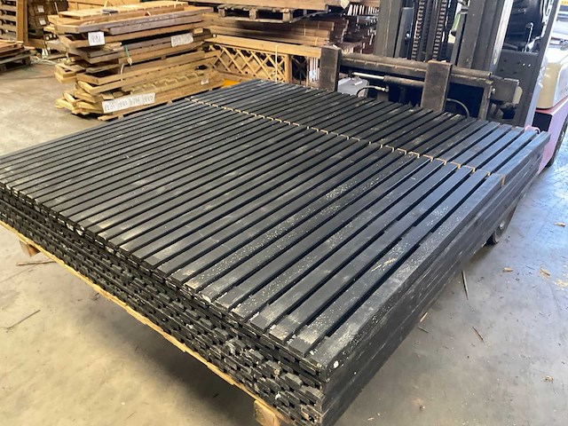 Douglas tuinscherm "elan" gezwart - 180x180 cm (4x) - afbeelding 6 van  7