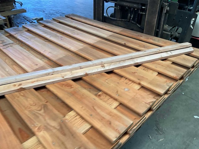 Douglas tuinscherm geschaafd 17-planks - 180x180 cm (2x) - afbeelding 5 van  7