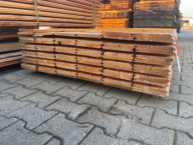 Douglas veer en groef 3000x185x18mm (69x) - afbeelding 3 van  3