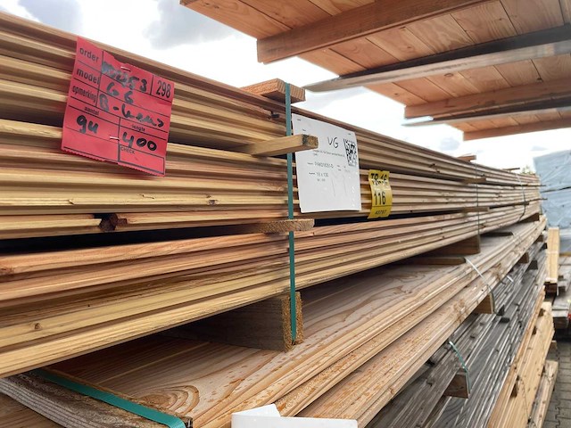 Douglas veer en groef 4000x145x18mm (94x) - afbeelding 1 van  3