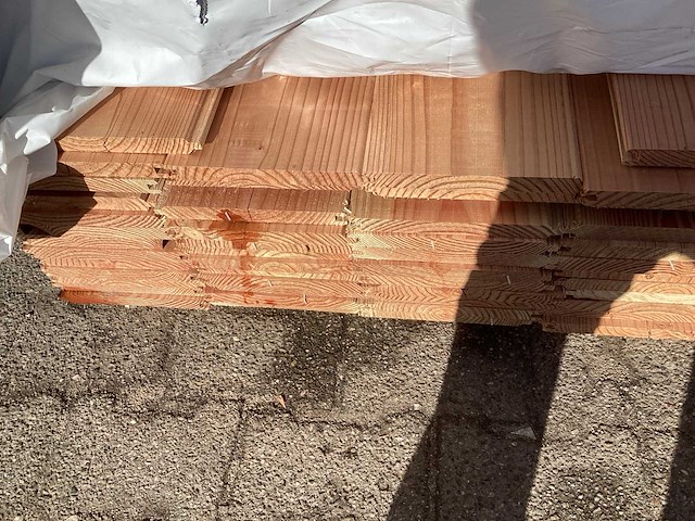 Douglas veer & groefplank 185x18x2500mm (75x) - afbeelding 6 van  6
