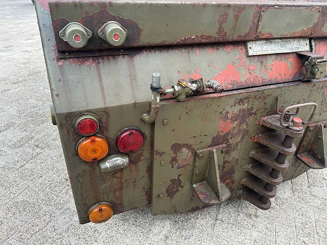 Douglas vliegtuigtrekker – militair legervoertuig t-62-dxl - afbeelding 5 van  14