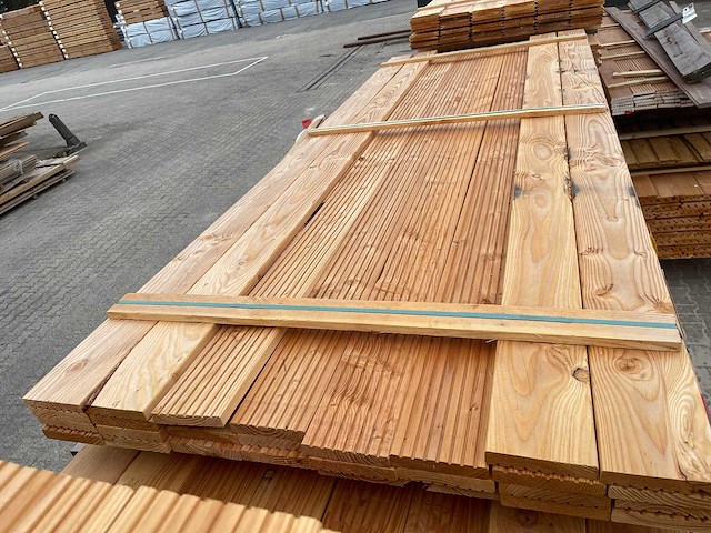 Douglas vlonderplanken 3000x140x25mm (28x) - afbeelding 1 van  2