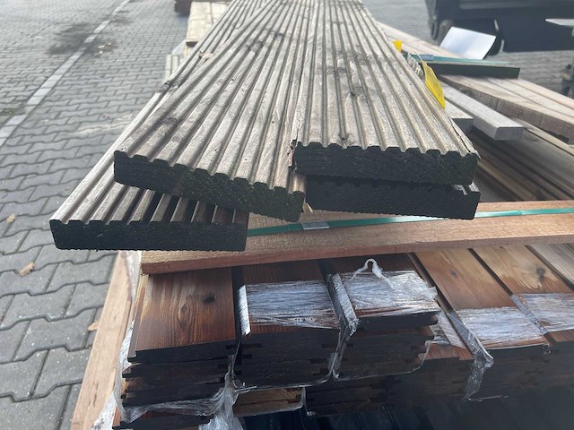 Douglas vlonderplanken 3000x140x25mm (4x) - afbeelding 3 van  3