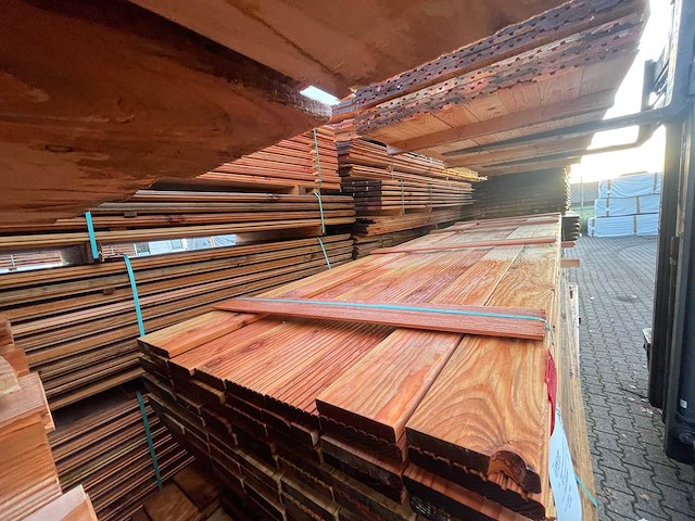 Douglas vlonderplanken 4000x140x25mm (76x) - afbeelding 1 van  3