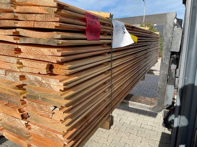 Douglas wisselsponning/halfhoutsrabat 3000x190x18mm (138x) - afbeelding 2 van  3