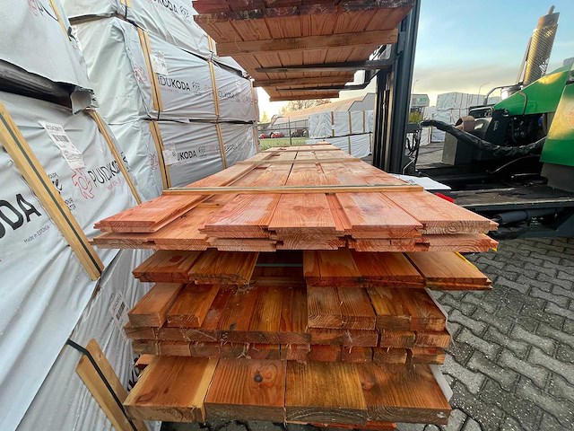 Douglas wisselsponning/halfhoutsrabat 4000-5000x190x18mm (22x) - afbeelding 1 van  3