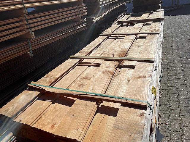 Douglas wisselsponning/halfhoutsrabat 5000x190x18mm (114x) - afbeelding 1 van  3