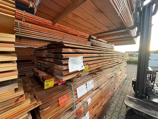 Douglas wisselsponning/halfhoutsrabat 5000x190x18mm (84x) - afbeelding 2 van  3