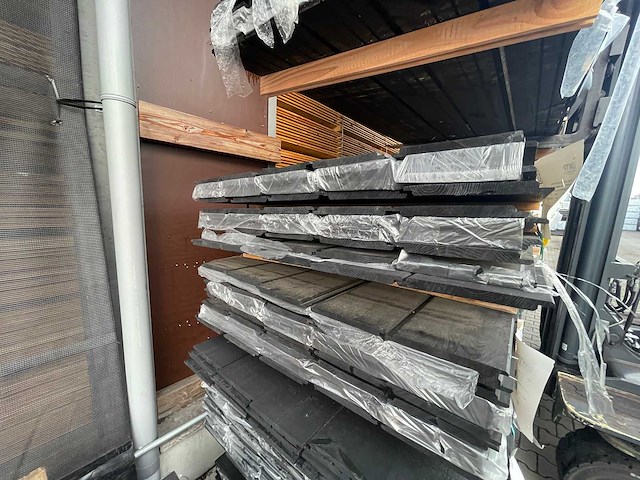 Douglas wisselsponning/halfhoutsrabat zwart gecoat 4000x190x18mm (50x) - afbeelding 3 van  3