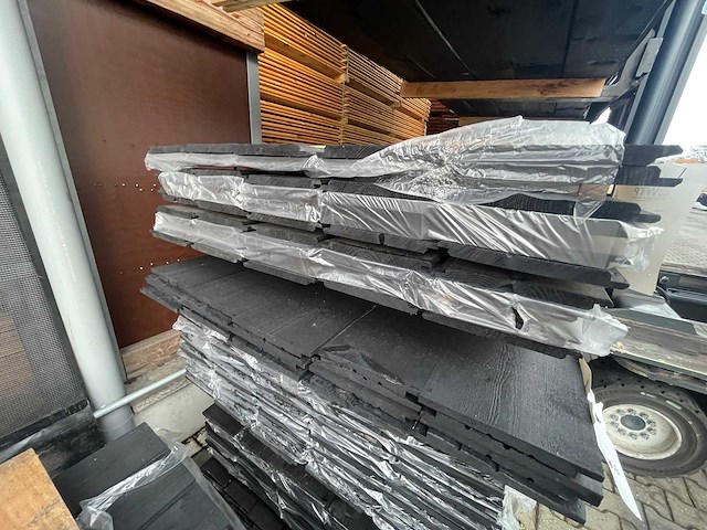 Douglas wisselsponning/halfhoutsrabat zwart gecoat 4000x190x18mm (50x) - afbeelding 3 van  3