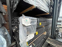 Douglas wisselsponning/halfhoutsrabat zwart gecoat 5000x190x18mm (95x) - afbeelding 2 van  3