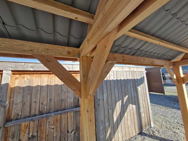 Douglas zadeldak overkapping - 1500x400x300 cm - afbeelding 2 van  5