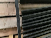 Douglas zwart gespoten shutterscherm 120x225 cm (2x) - afbeelding 8 van  13