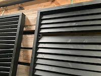 Douglas zwart gespoten shutterscherm 120x225 cm (2x) - afbeelding 5 van  13