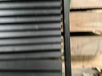 Douglas zwart gespoten shutterscherm 120x225 cm (2x) - afbeelding 3 van  9