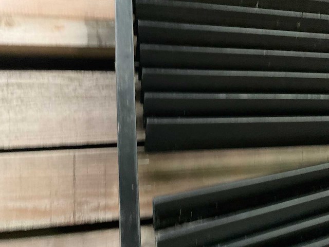 Douglas zwart gespoten shutterscherm 120x225 cm (2x) - afbeelding 7 van  9