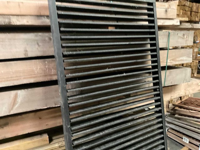 Douglas zwart gespoten shutterscherm 120x225 cm - afbeelding 10 van  12