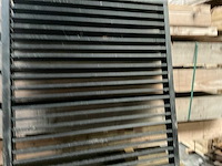 Douglas zwart gespoten shutterscherm 120x225 cm - afbeelding 2 van  12