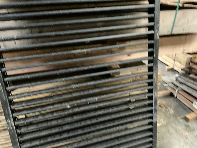 Douglas zwart gespoten shutterscherm 120x225 cm - afbeelding 4 van  12