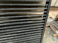 Douglas zwart gespoten shutterscherm 120x225 cm - afbeelding 2 van  7