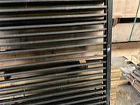 Douglas zwart gespoten shutterscherm 120x225 cm - afbeelding 6 van  10