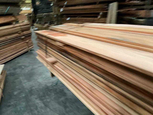 Douglas zweeds rabat - 270x19x2,4-1,2cm (168x) - afbeelding 3 van  9