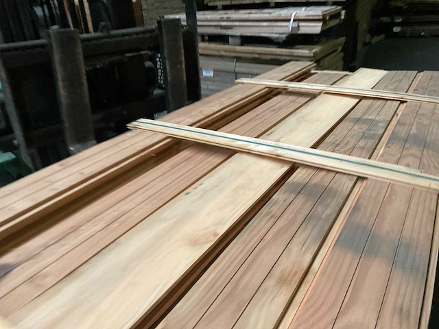 Douglas zweeds rabat - 325-360x19,5x2,5-1,1 cm (34x) - afbeelding 10 van  11