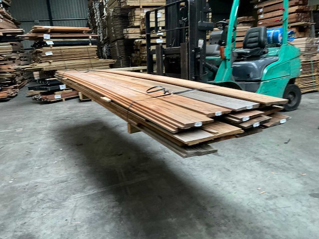 Douglas zweeds rabat - 400x19,5x1,1-2,4 cm (28x) - afbeelding 1 van  9