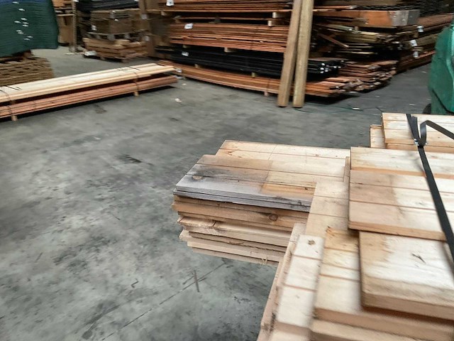 Douglas zweeds rabat 280-225x19x2,4-1,2 cm (60x) - afbeelding 8 van  12