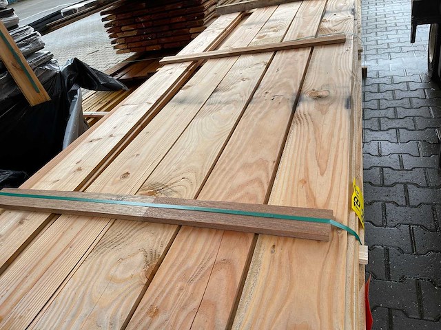 Douglas zweeds rabat 3000x190x26mm (142x) - afbeelding 1 van  3
