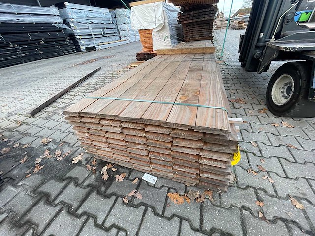 Douglas zweeds rabat 4000x125x7mm (140x) - afbeelding 1 van  3