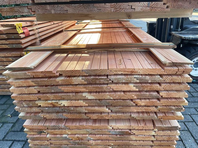 Douglas zweeds rabat 4000x160x26mm (70x) - afbeelding 1 van  3