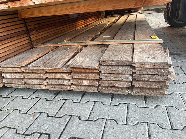 Douglas zweeds rabat 4000x190x21mm (57x) - afbeelding 1 van  3