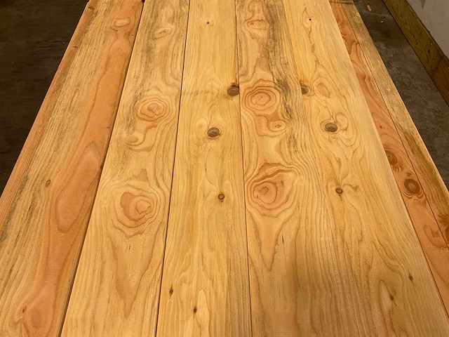 Douglas zweeds rabat fijnbezaagd - 400x20x2,6 cm (30x) - afbeelding 2 van  4