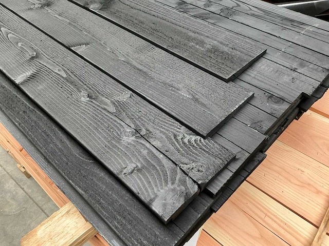 Douglas zweeds rabat gespoten zwart - 300 cm (50x) - afbeelding 3 van  5
